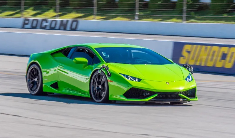 Lamborghini racing photo - 3