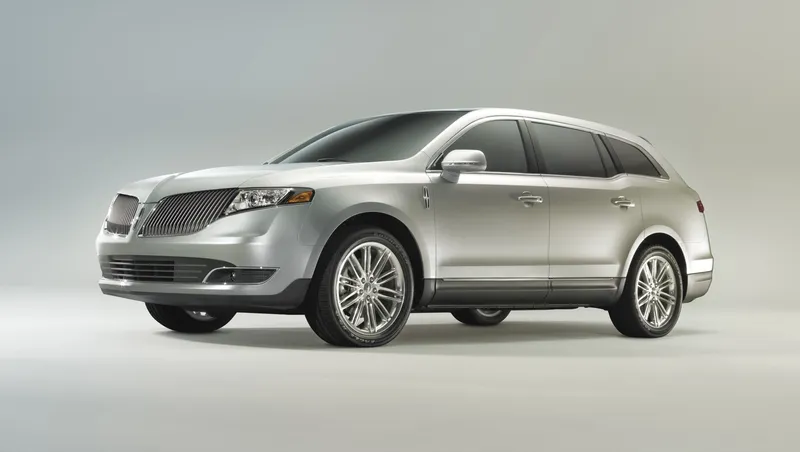 Lincoln mkt photo - 5