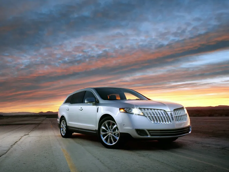 Lincoln mkt photo - 7