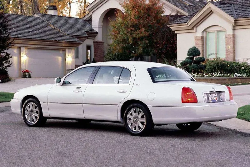 Lincoln town photo - 2