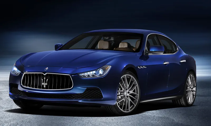 Maserati ghibli photo - 3