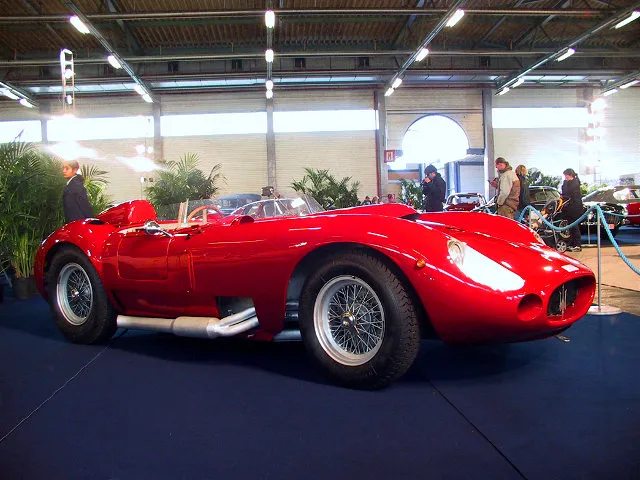 Maserati replica photo - 6