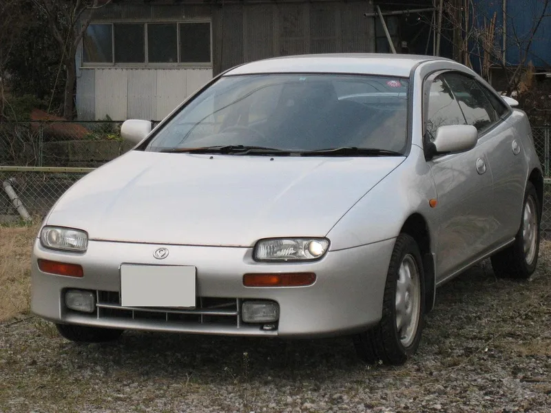 Mazda lantis photo - 2
