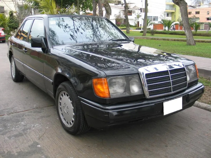 Mercedes-benz 200e photo - 10