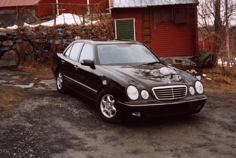 Mercedes-benz 200e photo - 8