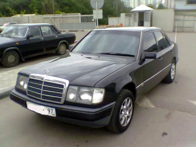 Mercedes-benz e230 photo - 6