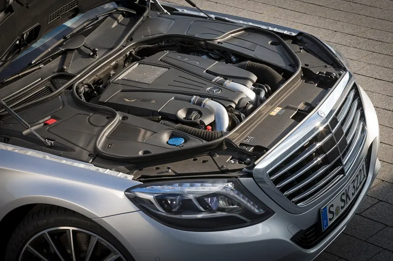 Mercedes-benz engine photo - 9