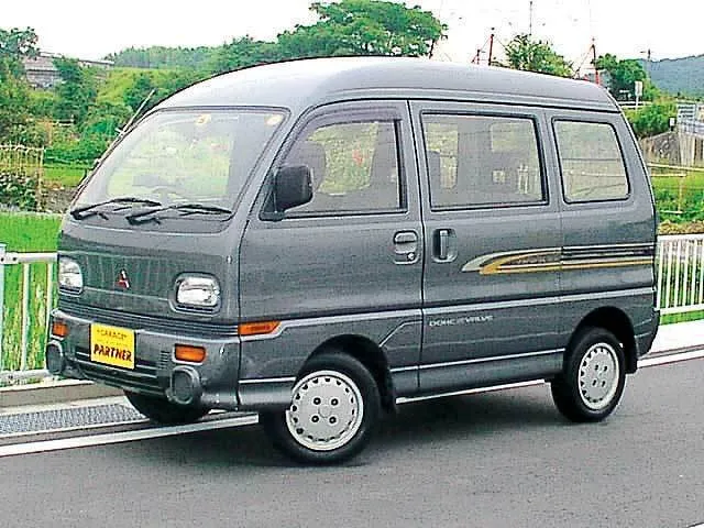 Mitsubishi bravo photo - 7