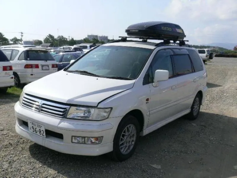 Mitsubishi chariot photo - 6
