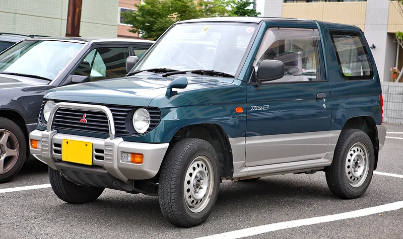 Mitsubishi mini photo - 2
