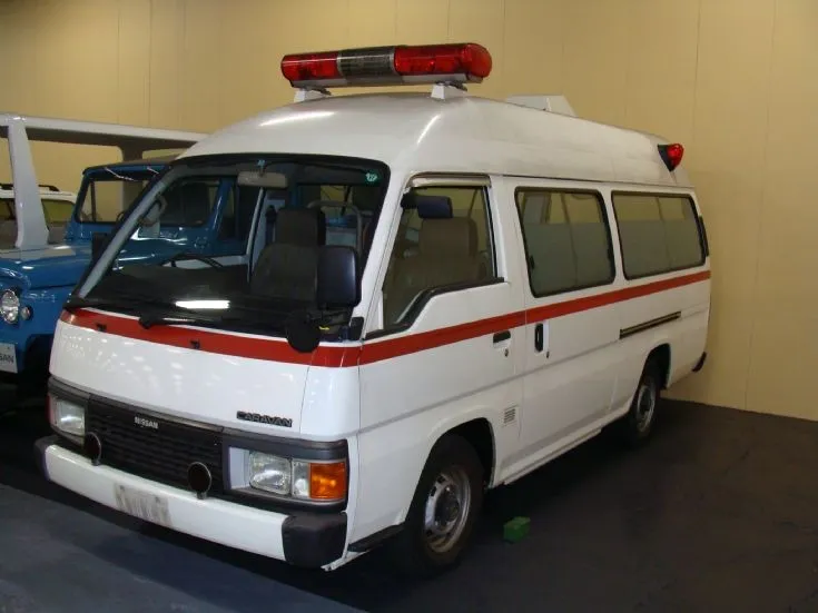 Nissan ambulance photo - 1