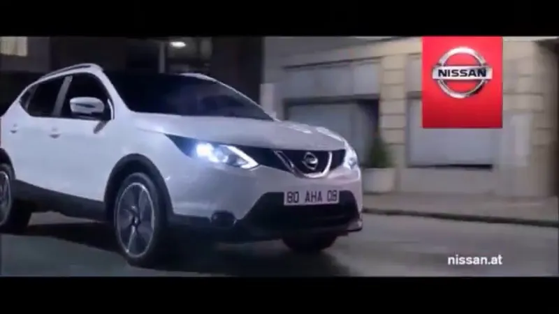 Nissan commercial photo - 9