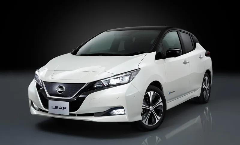 Nissan leaf photo - 8