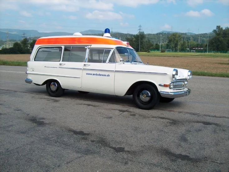 Opel ambulance photo - 1