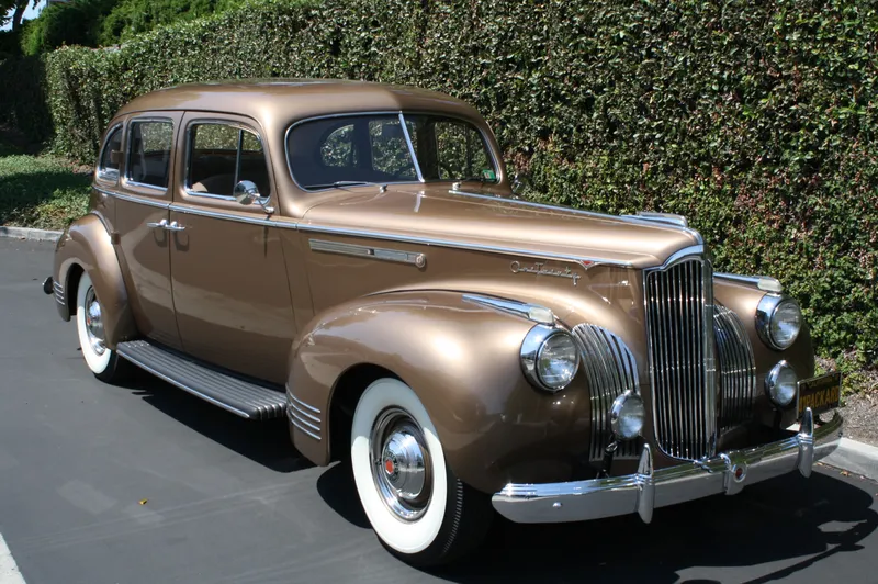 Packard sedan photo - 2