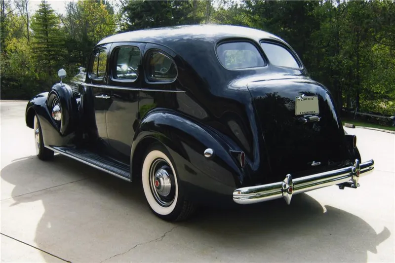Packard sedan photo - 5