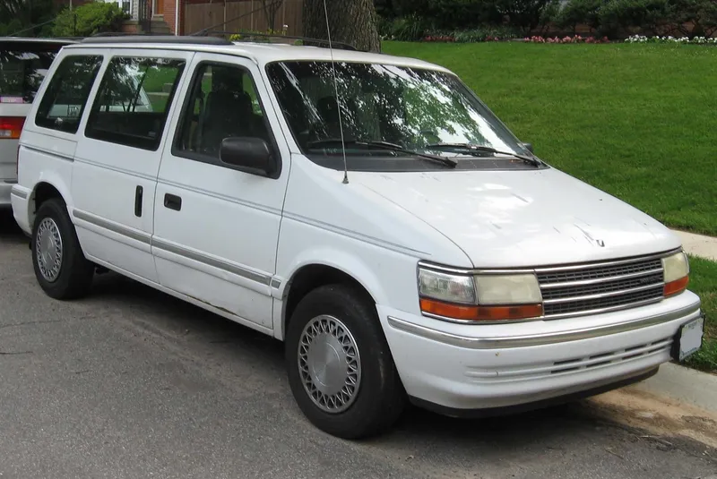 Plymouth voyager photo - 7