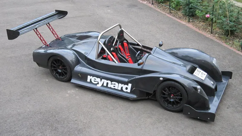 Reynard car photo - 4
