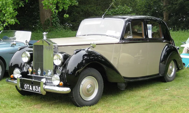 Rolls royce with photo - 10