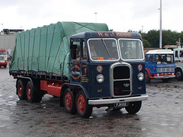 Scammell r8 photo - 6