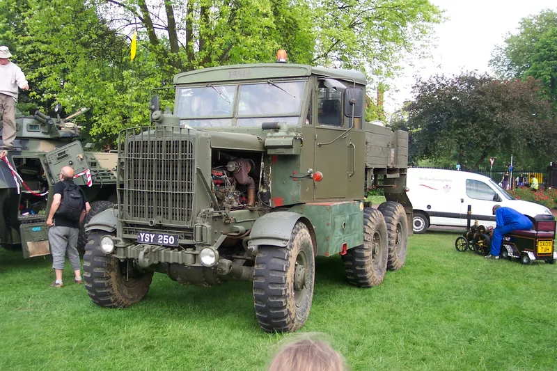 Scammell tractor photo - 5