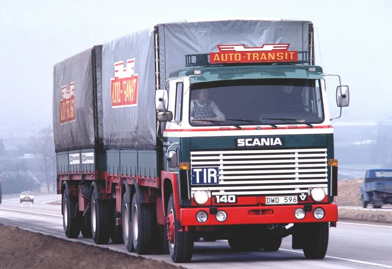 Scania 140 photo - 1
