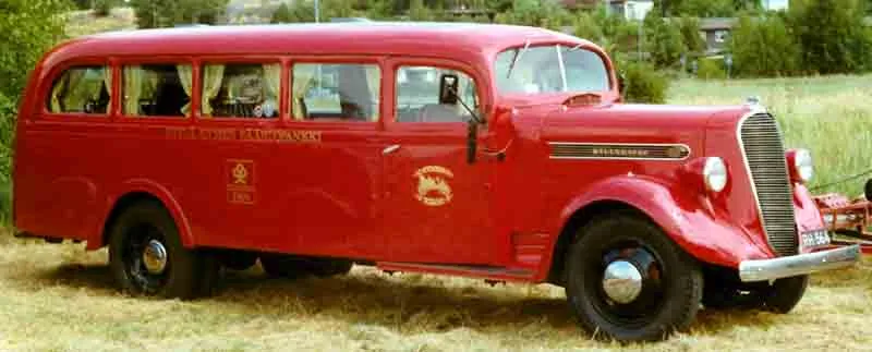 Studebaker bus photo - 2