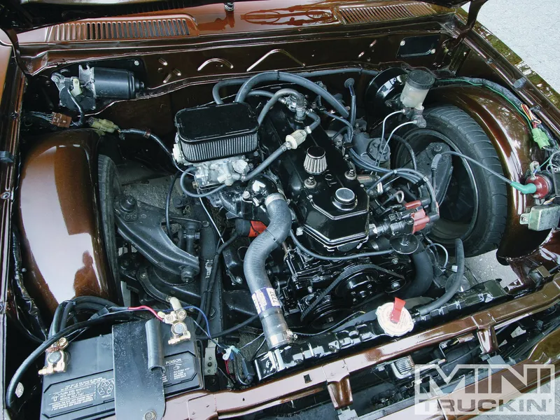 Toyota engine photo - 4