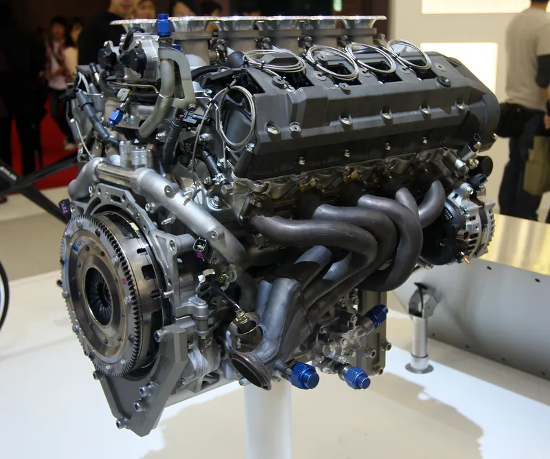 Toyota engine photo - 5