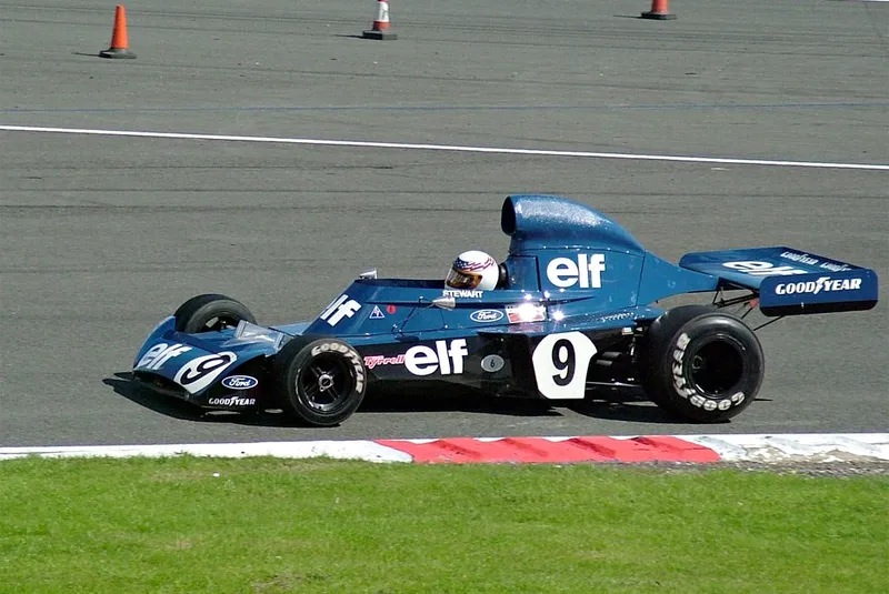 Tyrrell 002 photo - 9