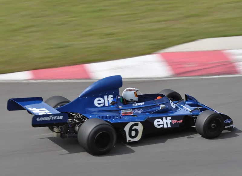 Tyrrell 006 photo - 3
