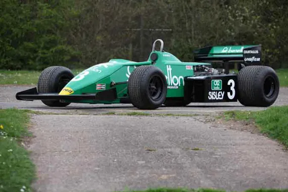 Tyrrell 011 photo - 10