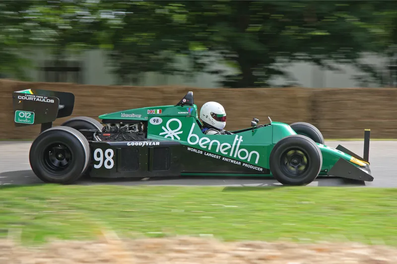 Tyrrell 012 photo - 3