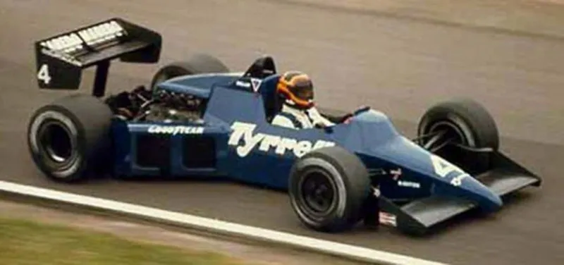 Tyrrell 012 photo - 4