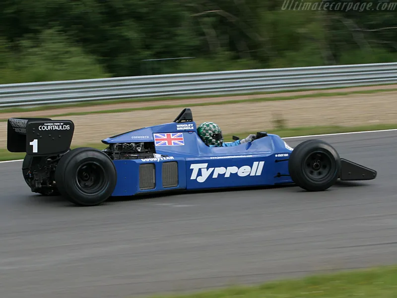 Tyrrell 012 photo - 6