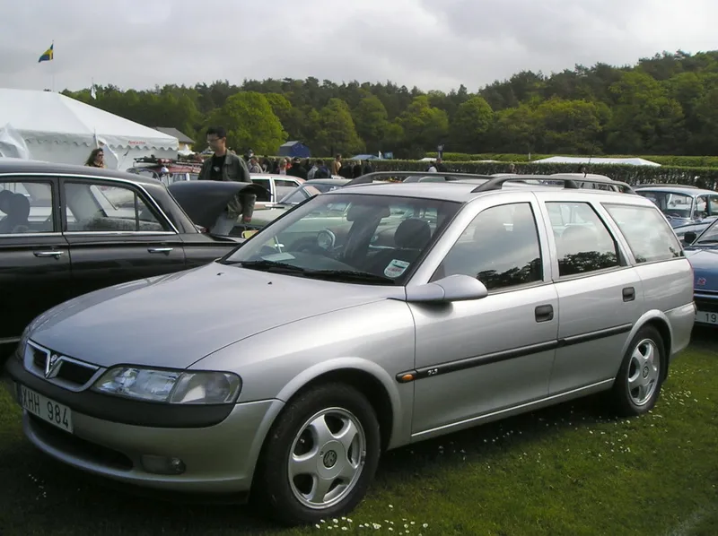 Vauxhall wagon photo - 1