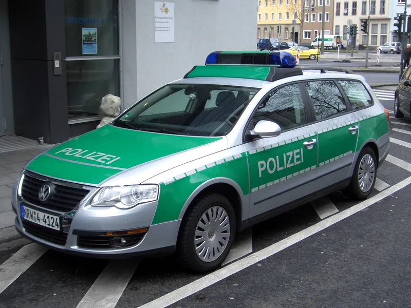 Volkswagen polizei photo - 4
