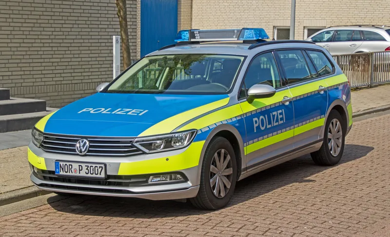 Volkswagen polizei photo - 5