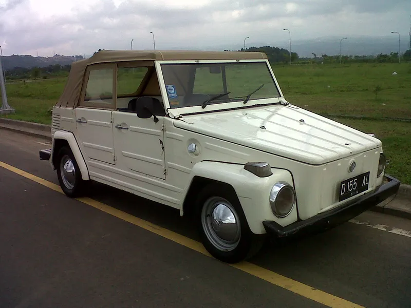 Volkswagen safari photo - 1