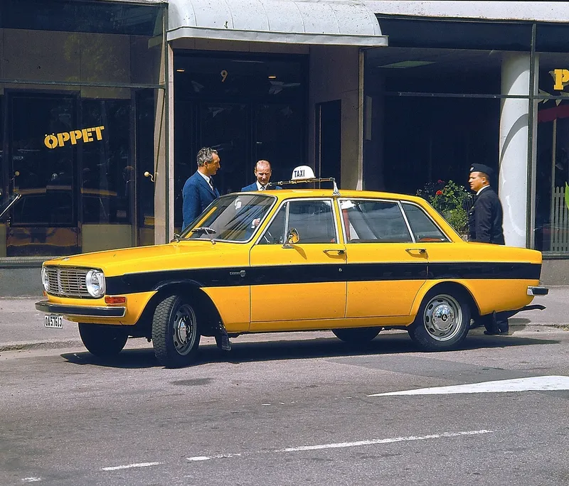 Volvo taxi photo - 1