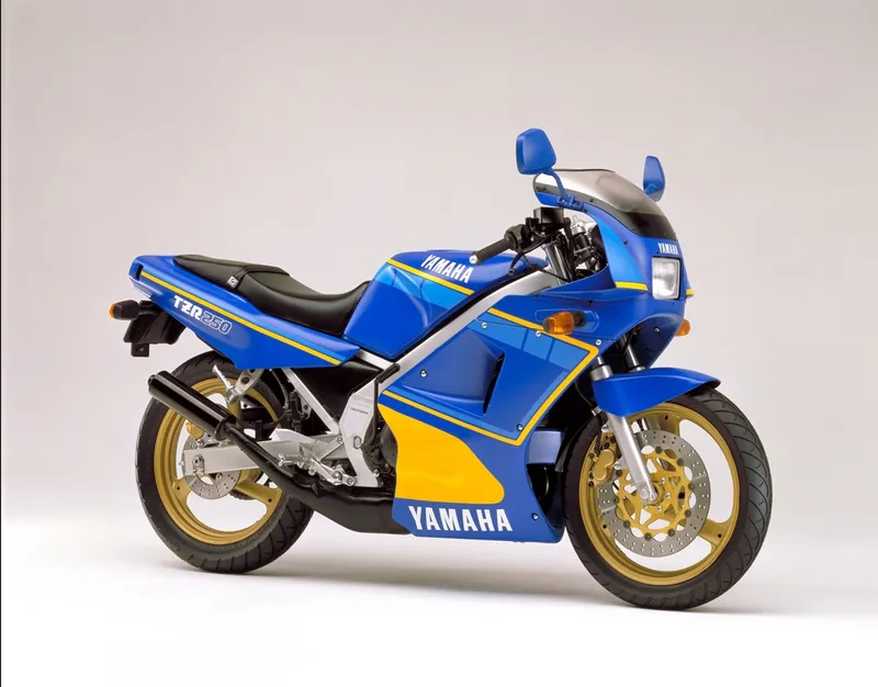 Yamaha tzr250 photo - 1